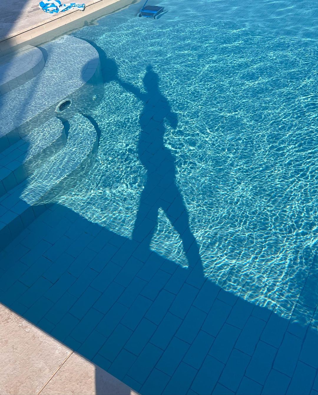 На седьмом месяце: беременная Элина Свитолина восхитила стройной фигурой на фото в купальнике