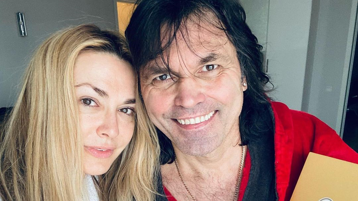 Він ходив у військкомат: Ольга Сумська розповіла, чи піде її 59-річний чоловік воювати на фронт - today.ua