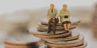 Пенсия за выслугу лет: кто может рассчитывать на выплаты, и какое условие нужно соблюдать - today.ua