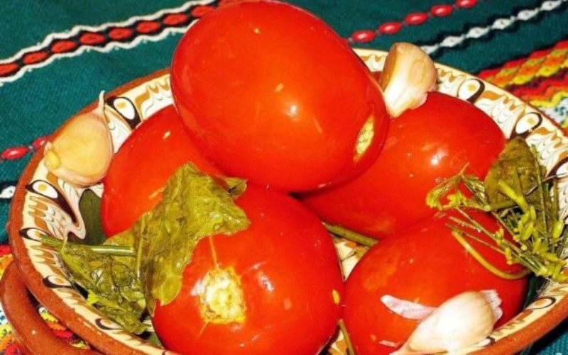 Квашеные помидоры без уксуса: как приготовить вкусную закуску по простому рецепту 