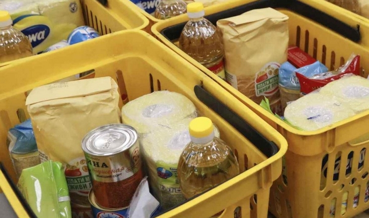 Українцям почали роздавати безкоштовні продовольчі набори: що слід зробити, щоби отримати