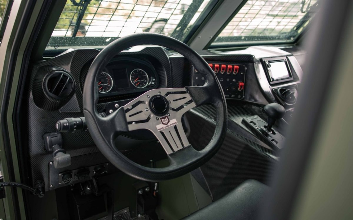 Україна отримала італійські бронеавтомобілі SHIELD Україна отримала італійські бронеавтомобілі SHIELD - today.ua