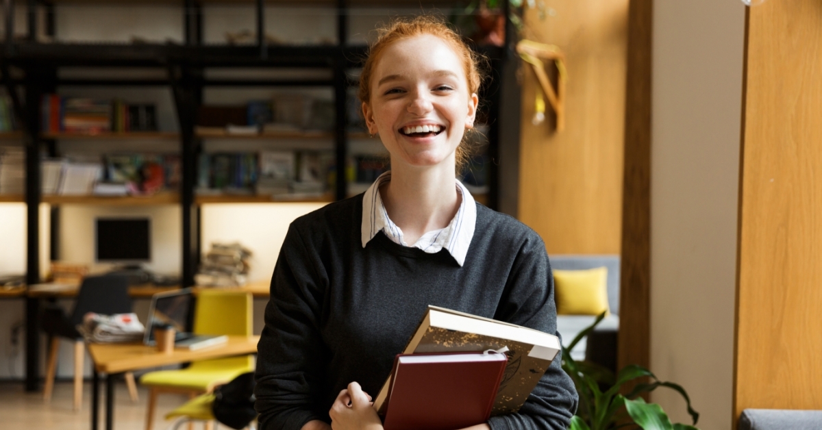 В Украине увеличилось количество вакансий для студентов и людей без опыта: в каких сферах предлагают работу