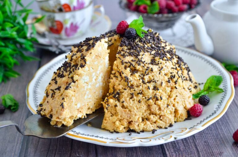 Торт “Мурашник“: найшвидший рецепт десерту – приготується за 10 хвилин - today.ua