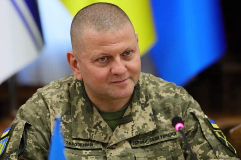 Лікарі визнали Валерія Залужного непридатним до військової служби - today.ua