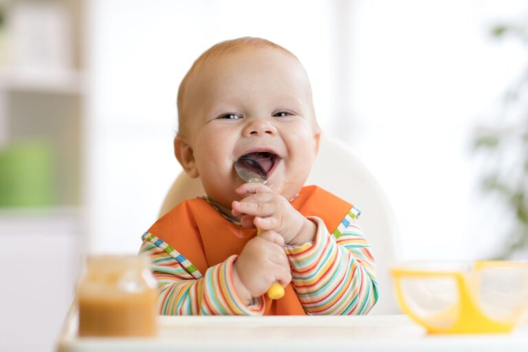 Обираємо дитяче харчування: чого уникати, на що звернути увагу  - today.ua