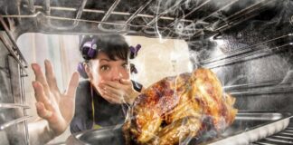 Як врятувати пригоріле м'ясо: два простих способи виправити страву - today.ua
