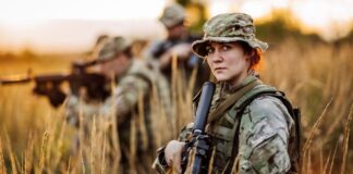 Воинский учет женщин: кто может пойти на службу добровольно, а кого обяжут - today.ua