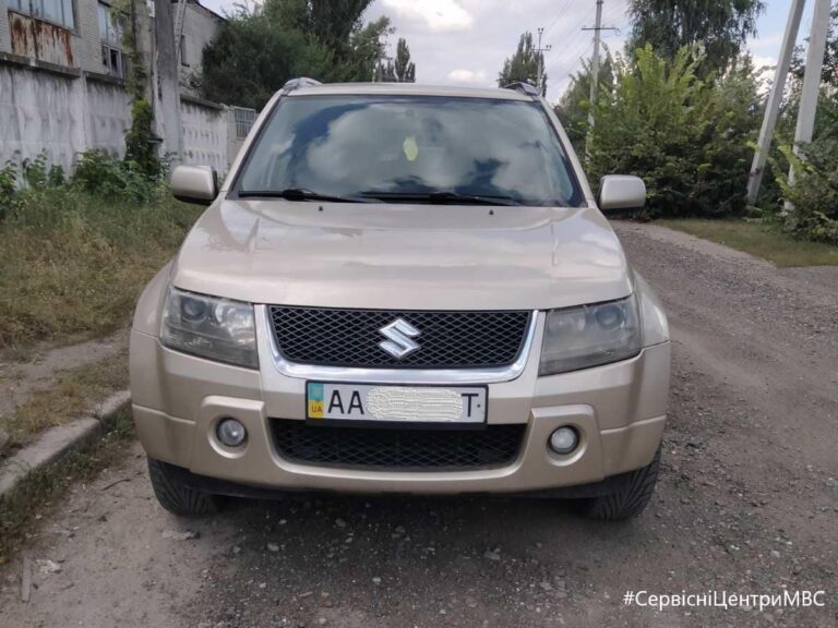 Полиция призвала заключать договоры покупки авто в СЦ МВД - today.ua