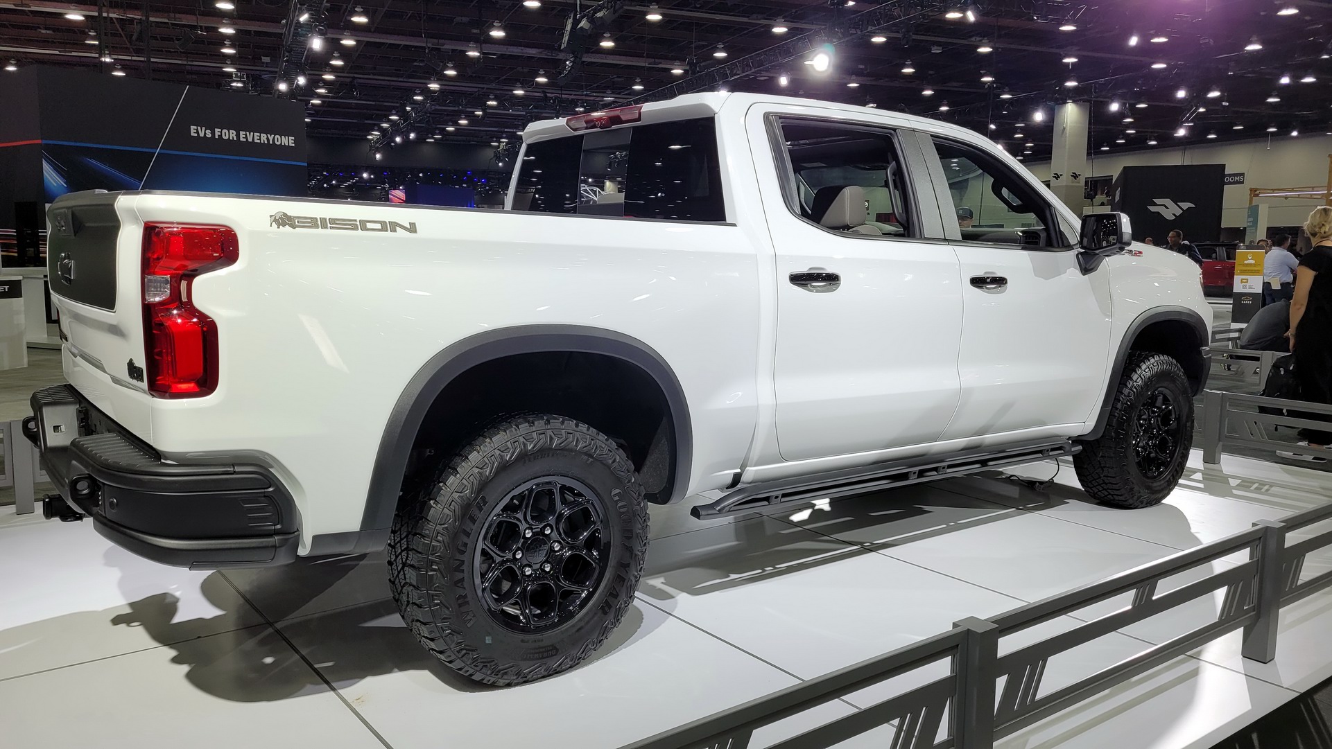 GM показав свій найбільш хардкорний позашляховик - today.ua