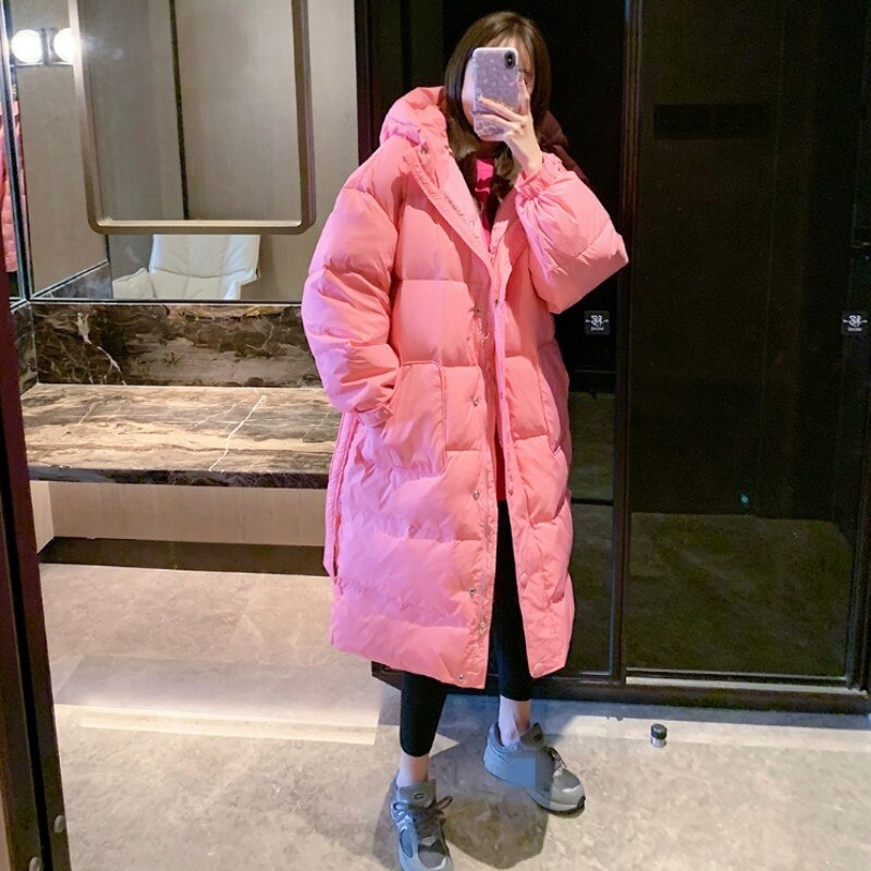 Давно вышли из моды: пять моделей курток, пуховиков и дубленок, от которых лучше избавиться - today.ua