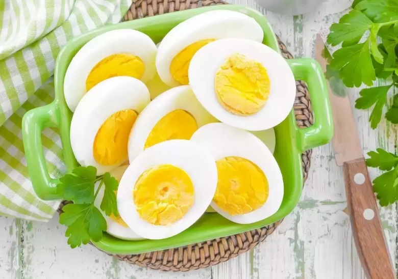Лікарі розповіли, скільки яєць можна з'їдати на день і чи варто відмовитися від жовтка