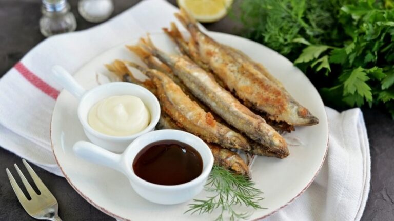 Чтобы рыба не прилипала во время жарки: рецепт идеального блюда с секретным ингредиентом - today.ua