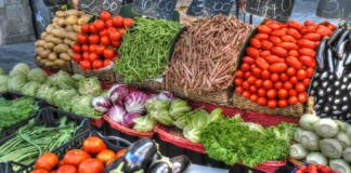 Тектонічний зсув цін на тепличні овочі: як землетрус у Туреччині вплинув на цінники в Україні - today.ua