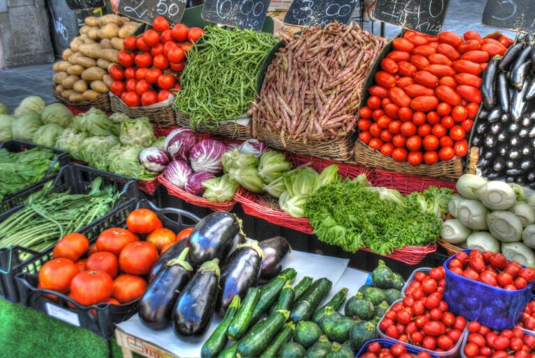 Тектонический сдвиг цен на тепличные овощи: как землетрясение в Турции повлияло на ценники в Украине - today.ua