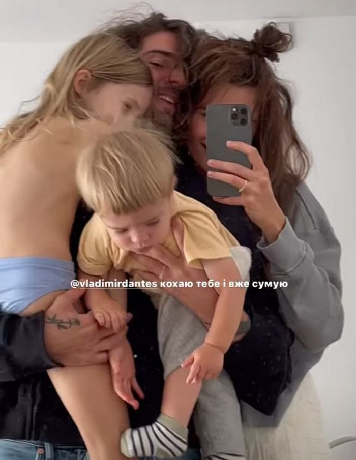 Семейное фото с детьми: бывшая подруга Дорофеевой призналась, какие у нее на самом деле отношения с Дантесом