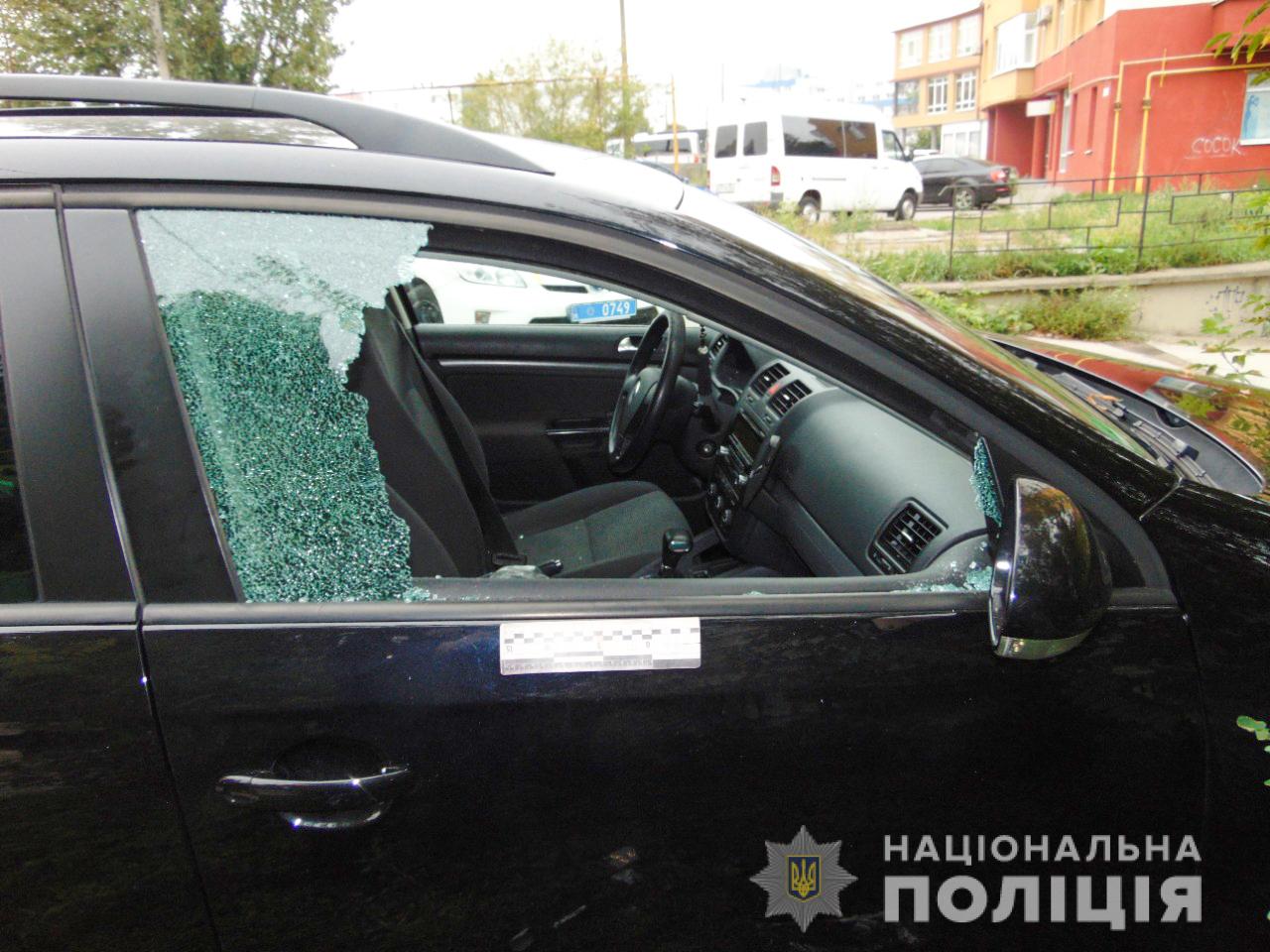 Поліція пояснила, як водіям уберегтися від крадіжки з автомобіля