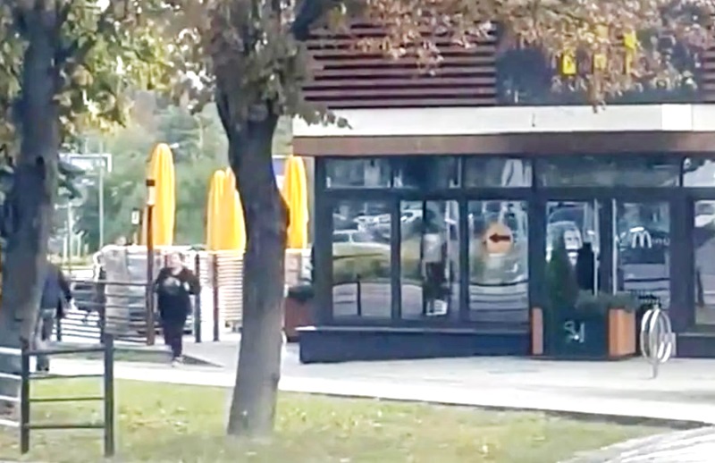 McDonald's возобновляет работу в Украине: в рестораны Киева и Львова начали завозить еду 