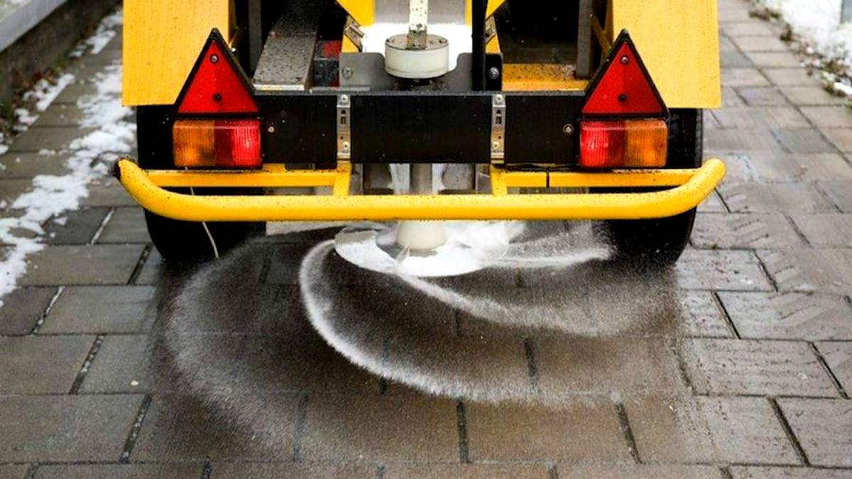 "Артемсоль" из-за войны не сможет поставлять техническую соль: чем будут обрабатываться дороги зимой