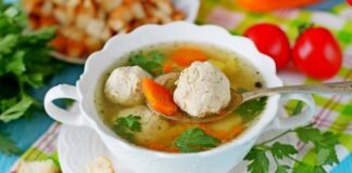 Сливочный суп с фрикадельками и сыром: рецепт ароматного блюда на обед для всей семьи  - today.ua