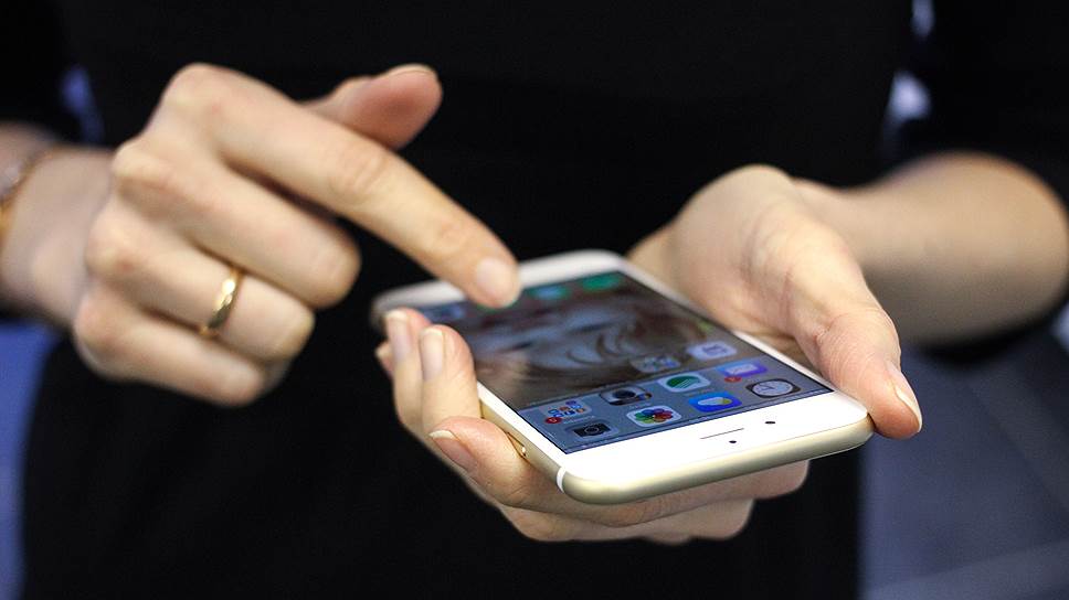 Чому не потрібно використовувати відбиток пальця на смартфоні як пароль: експерти назвали головну небезпеку
