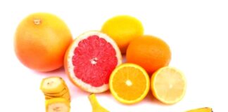 Супермаркети оновили ціни на банани, апельсини та лимони: скільки коштують фрукти на початку жовтня  - today.ua