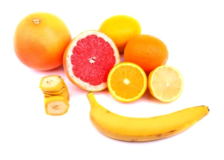 Супермаркеты обновили цены на бананы, апельсины и лимоны: сколько стоят фрукты в начале октября  - today.ua