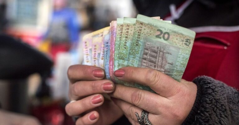 В Украине хотят полностью запретить расчеты наличными деньгами - today.ua
