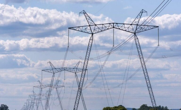 Тарифы на электроэнергию в Польше: на сколько вырастут цены, и кто сможет сэкономить на платежах - today.ua