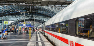 Украинские беженцы в Германии смогут бесплатно ездить в поездах: как воспользоваться услугой  - today.ua