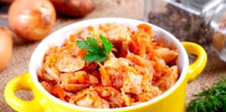 Тушкована капуста без м'яса: смак та колір страви покращить секретний інгредієнт - today.ua