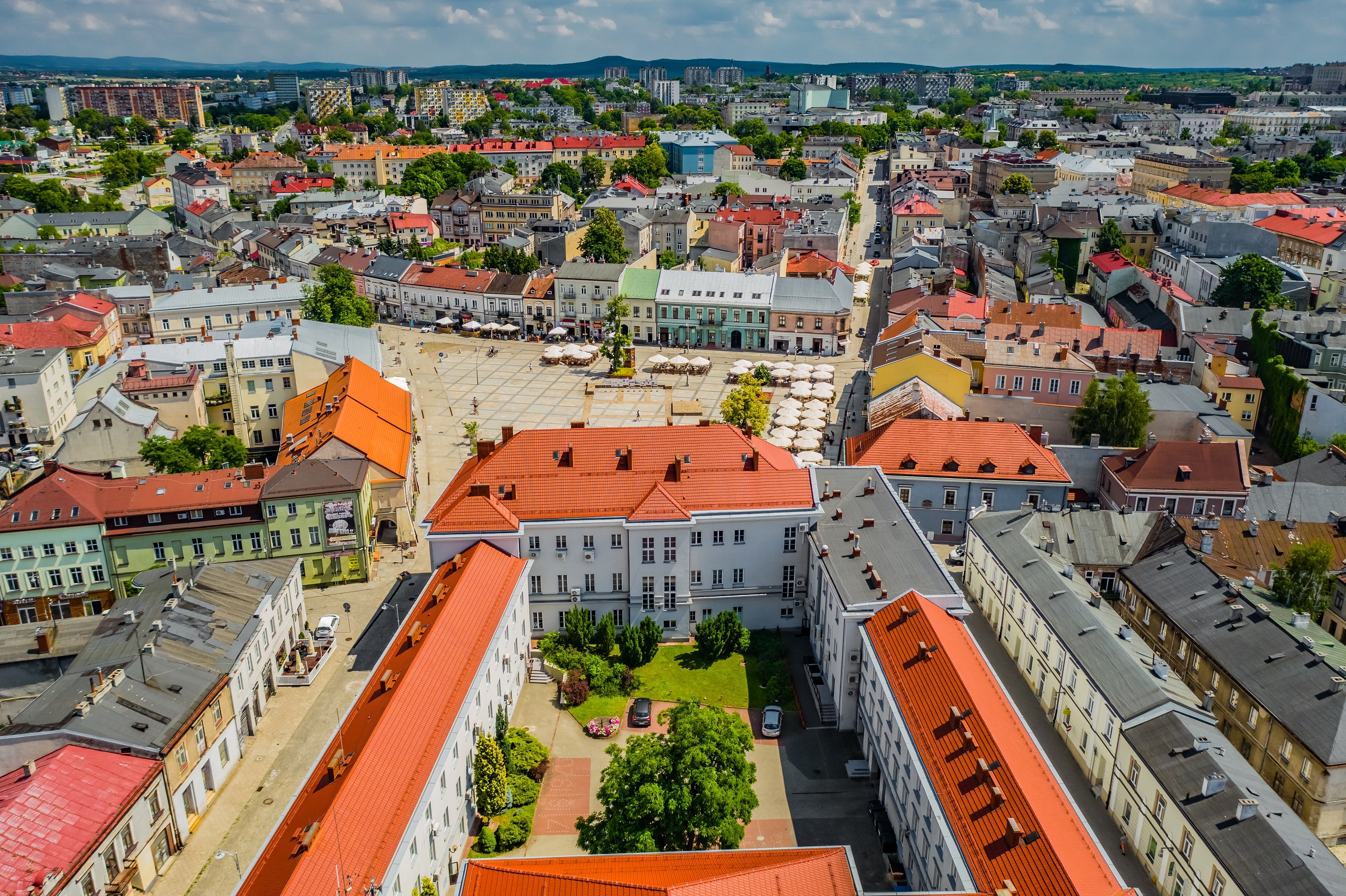 Бесплатное жилье для украинцев в Польше: еще один город выделит квартиры беженцам с детьми - today.ua