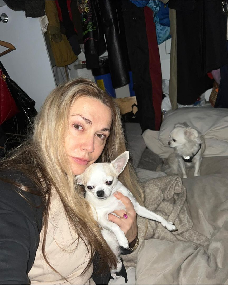 Невиспана та заплакана: 55-річна Ольга Сумська показала несподіване фото без макіяжу