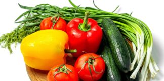 В Украине подорожали помидоры, огурцы, перец и зелень: сколько продукты стоят в супермаркетах  - today.ua
