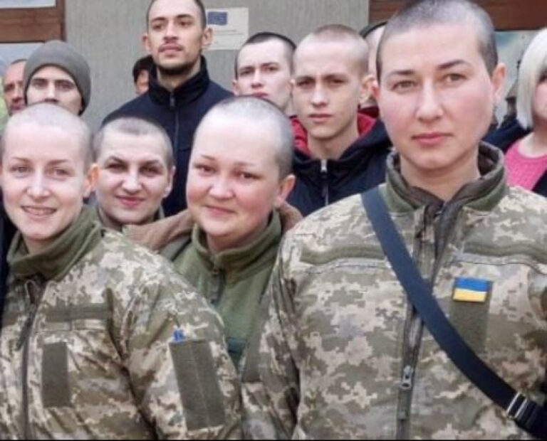 Украинкам, вернувшимся на родину, дадут помощь по 80 тысяч гривен - today.ua