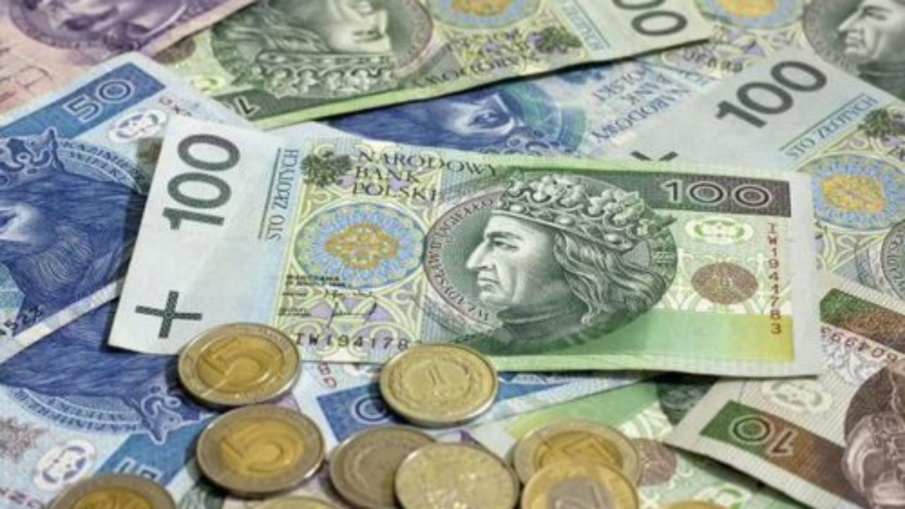 Три категории украинцев могут получать польскую пенсию: какой стаж нужно иметь