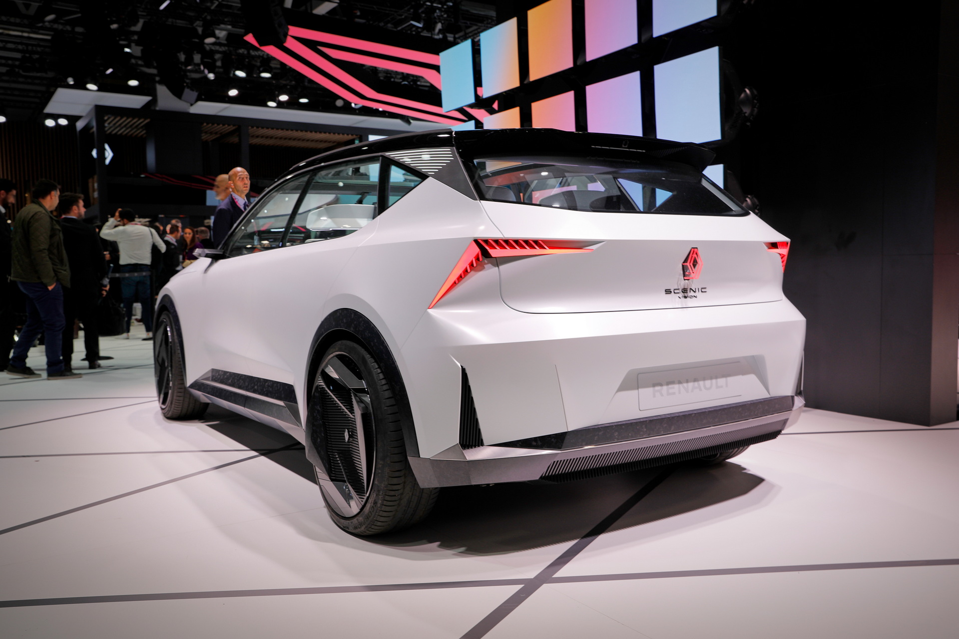 Новий Renault Scenic працюватиме на водні Новий Renault Scenic працюватиме на водні - today.ua