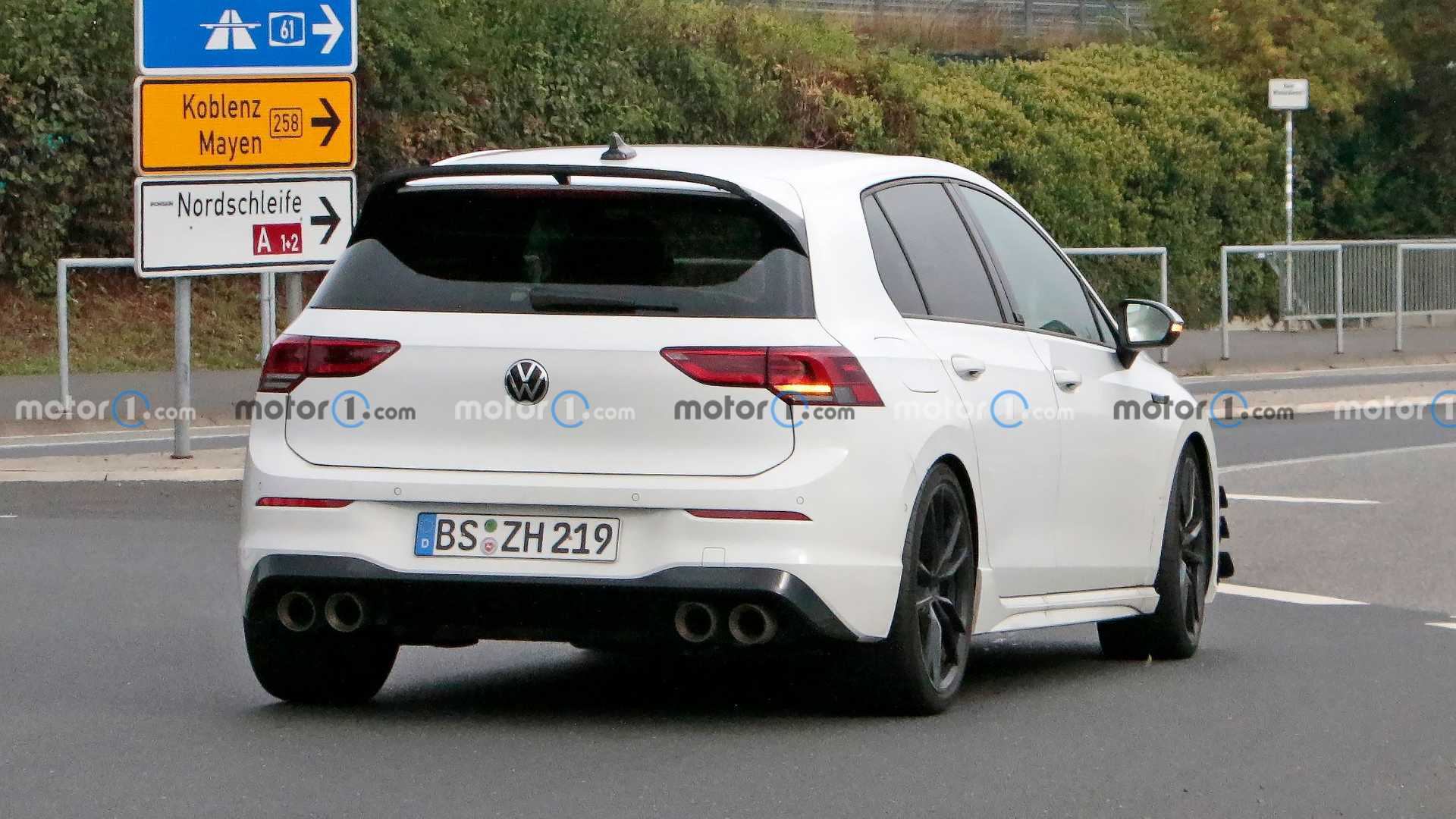 У VW Golf з'явиться нова топова версія