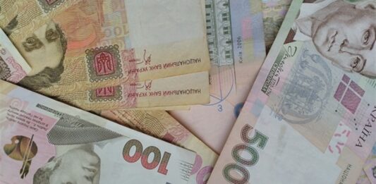 Украинцы смогут получить новую соцпомощь в размере 3400 грн: куда обращаться за выплатами - today.ua