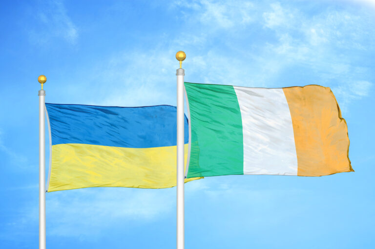 В Ірландії масово виселяють українських біженців із готелів: кого заселять на їхнє місце - today.ua