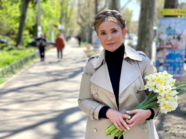 61-летняя Юлия Тимошенко в облегающем платье засветилась на вечеринке в Конча-Заспе - today.ua
