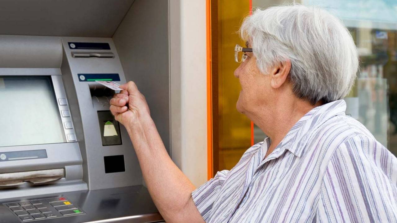 Пенсіонери з деокупованих територій можуть отримати пенсії за 7 місяців: у Мінсоцполітики зробили заяву - today.ua