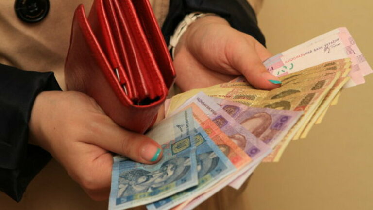В Украине будут выходить из обращения старые банкноты: когда появятся новые гривны - today.ua