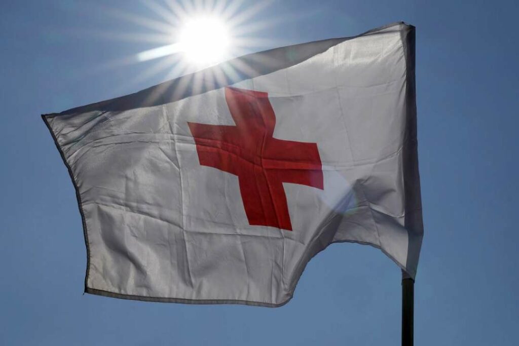 Денежная помощь от Красного Креста: кто еще может получить по 2500 грн до конца года