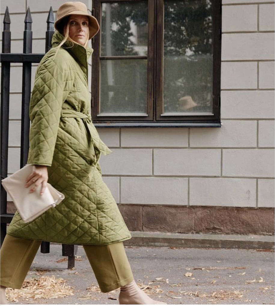 Тина Кароль показала самый модный пуховик этой зимы: фото стильного образа 