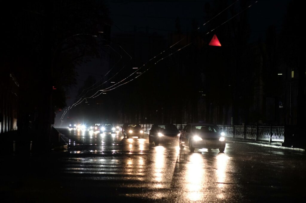 Отключение электричества: у Зеленского сделали заявление по поводу блэкаута в Украине
