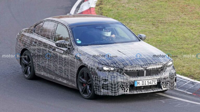 В Германии тестируют новый седан BMW i5 - today.ua