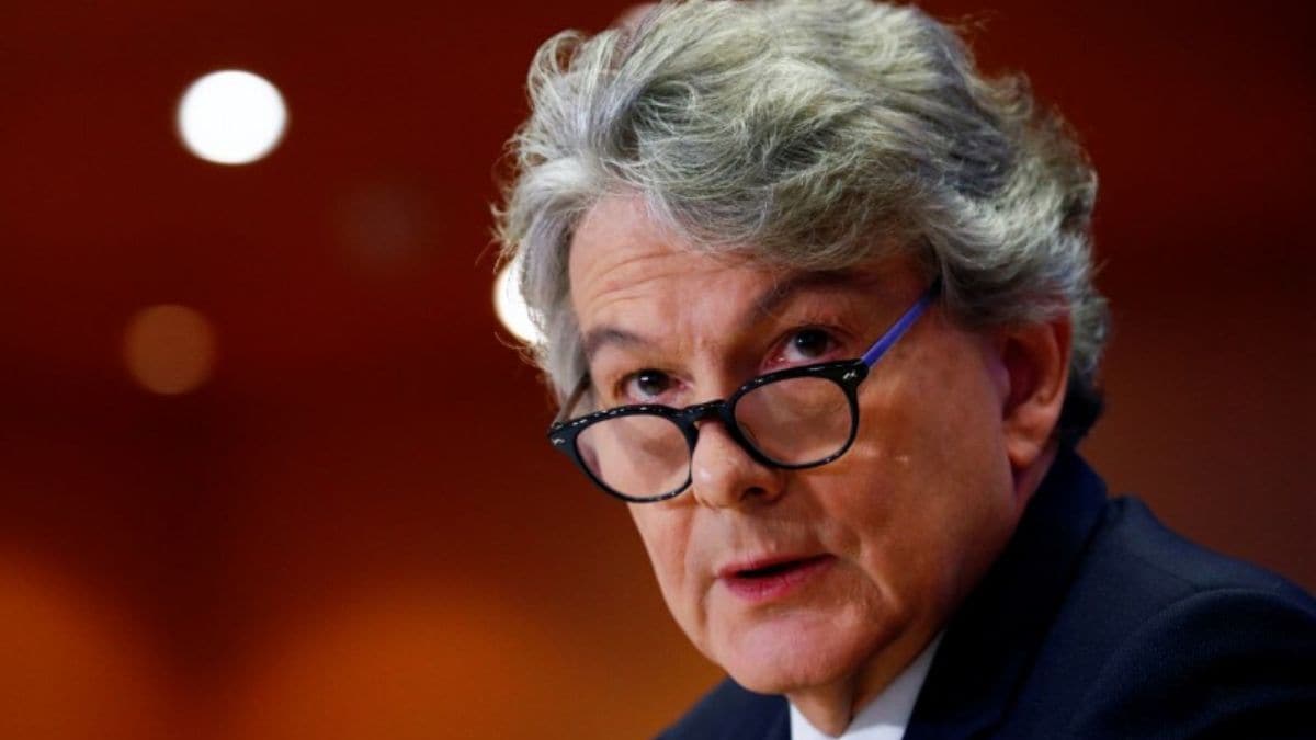 ЕС попросил продолжать выпускать бензиновые и дизельные автомобили ЕС попросил продолжать выпускать бензиновые и дизельные автомобили - today.ua