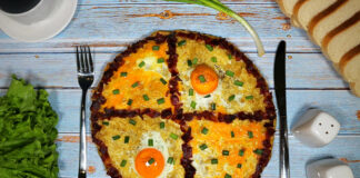 Хашбраун з картоплею, яйцем та беконом: рецепт смачного та ситного американського сніданку - today.ua