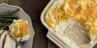 Запечене картопляне пюре з сиром та беконом: рецепт оригінальної запіканки для ситної вечері - today.ua